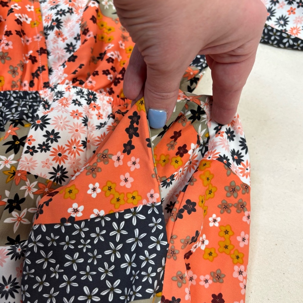 🏷️NWT GiGiO Patchwork Romper Size Medium Multicolor Floral Pattern Kimono Sleeve - Picture 15 of 16